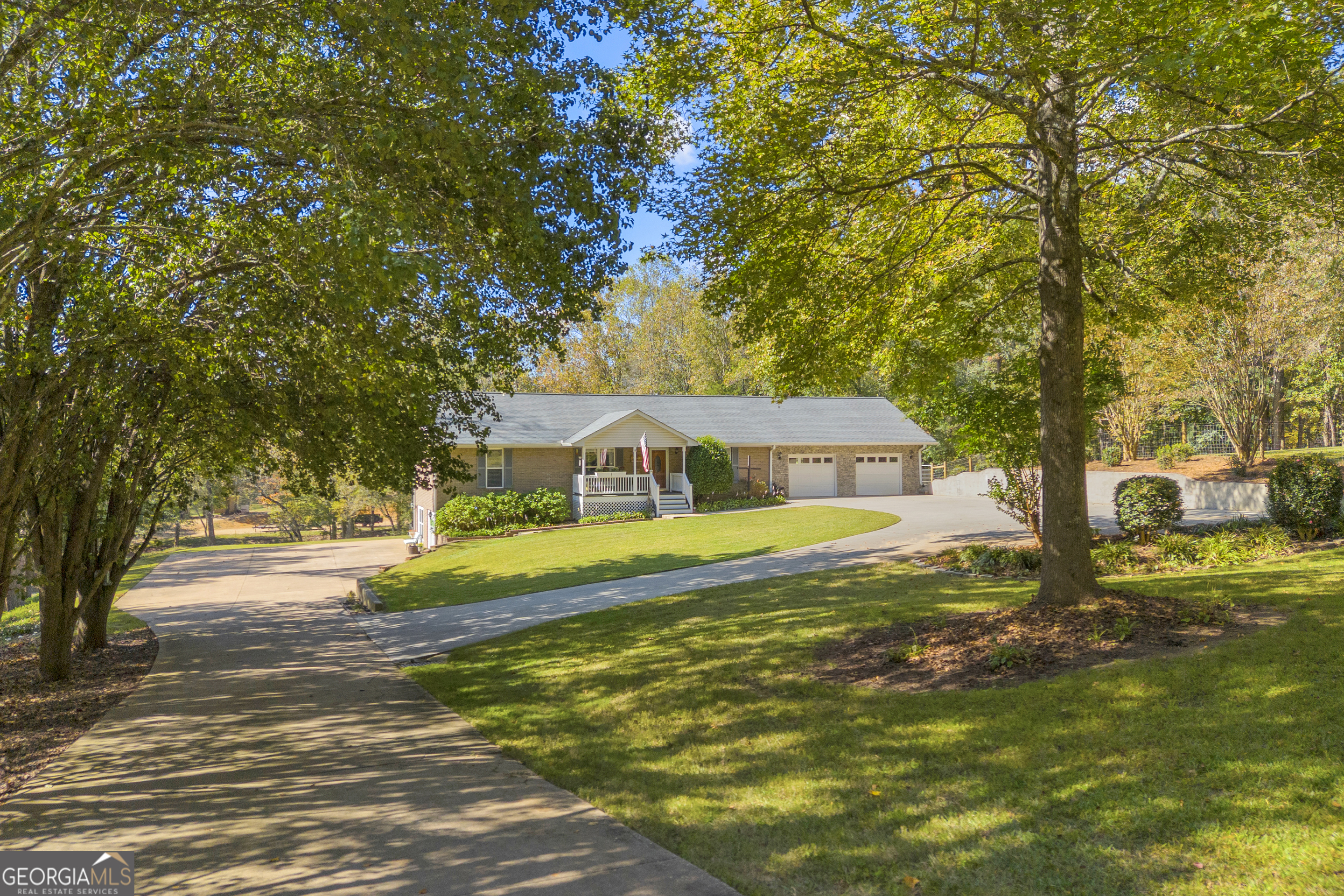 66 Dennis DR