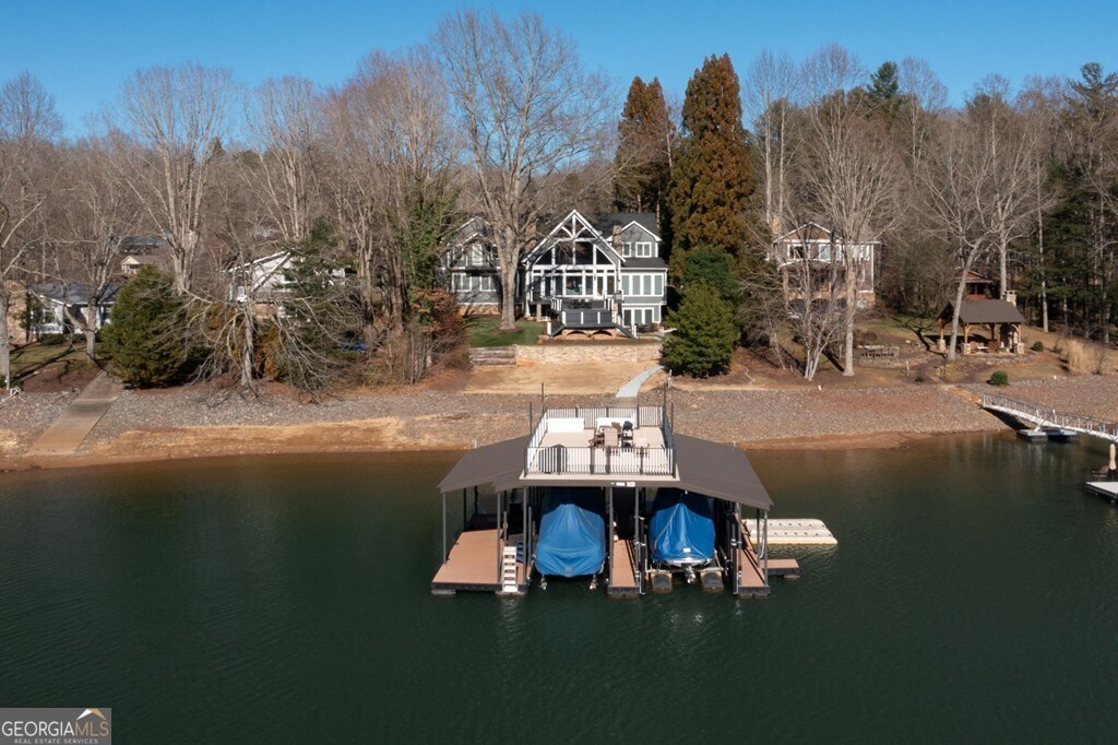 2533 Lakefront PT