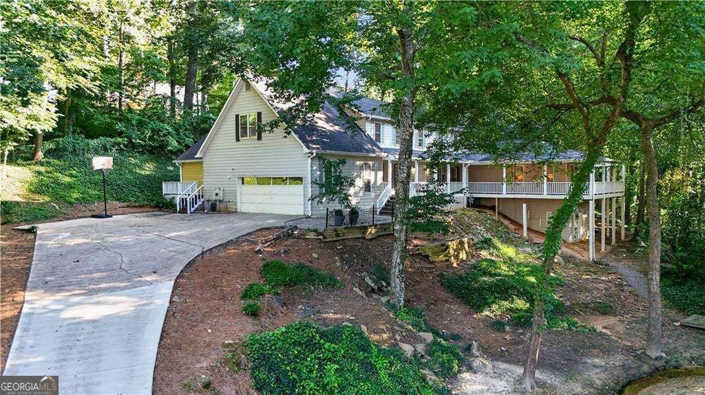 2290 Old Orchard DR