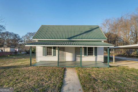 135 Peachtree ST Griffin GA 30223
