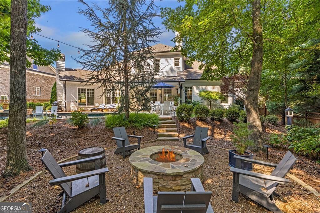 Alpharetta, Georgia 30004, United States, 4 Bedrooms Bedrooms, ,4 BathroomsBathrooms,Residential,Pending,202946