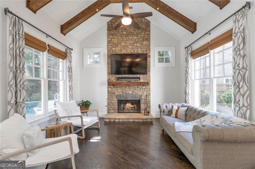 Alpharetta, Georgia 30004, United States, 4 Bedrooms Bedrooms, ,4 BathroomsBathrooms,Residential,Pending,202946