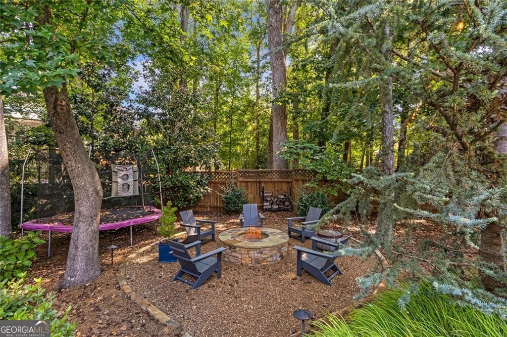 Alpharetta, Georgia 30004, United States, 4 Bedrooms Bedrooms, ,4 BathroomsBathrooms,Residential,Pending,202946