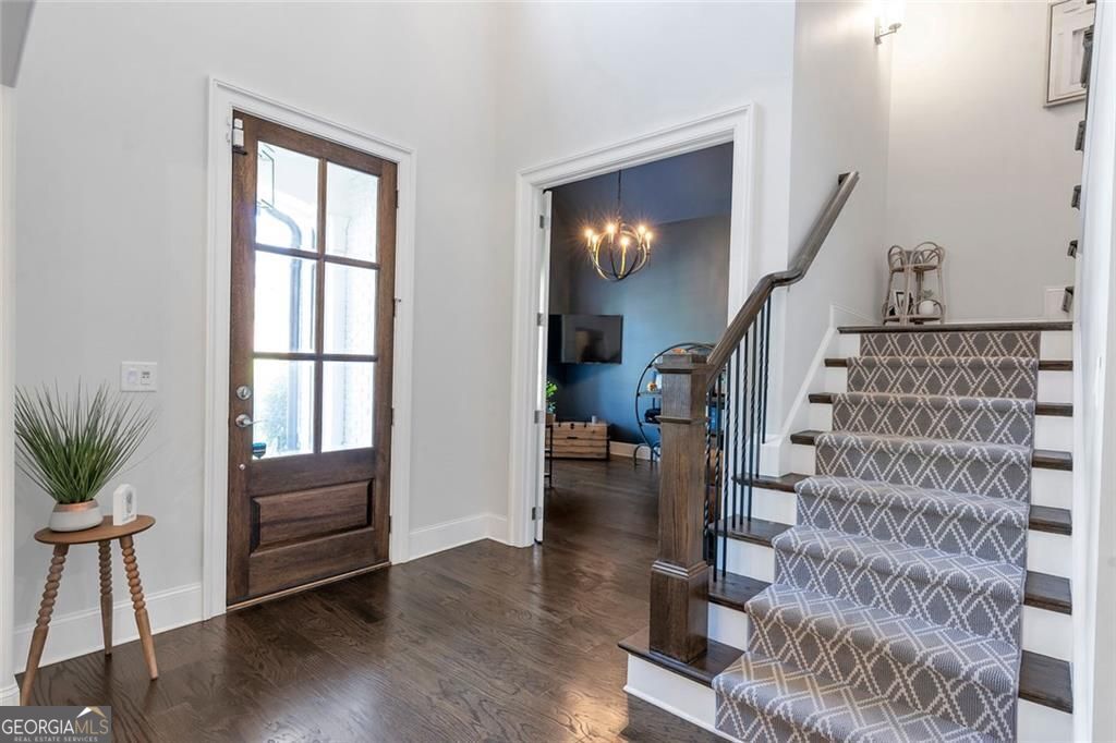 Alpharetta, Georgia 30004, United States, 4 Bedrooms Bedrooms, ,4 BathroomsBathrooms,Residential,Pending,202946