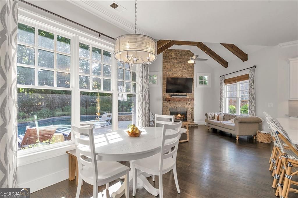 Alpharetta, Georgia 30004, United States, 4 Bedrooms Bedrooms, ,4 BathroomsBathrooms,Residential,Pending,202946