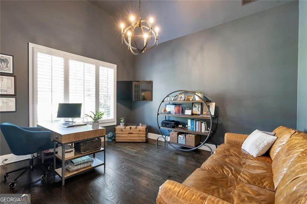 Alpharetta, Georgia 30004, United States, 4 Bedrooms Bedrooms, ,4 BathroomsBathrooms,Residential,Pending,202946