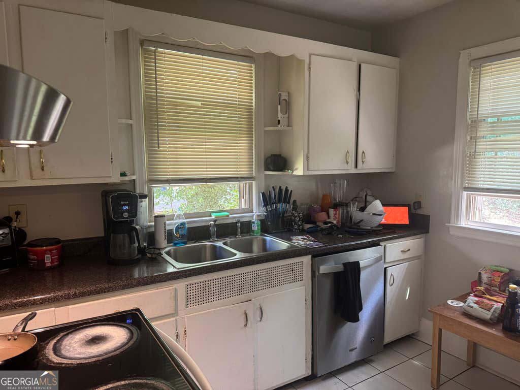 Photo of 2680 Vineville Avenue, Macon, GA 31204 (MLS # 10822992)