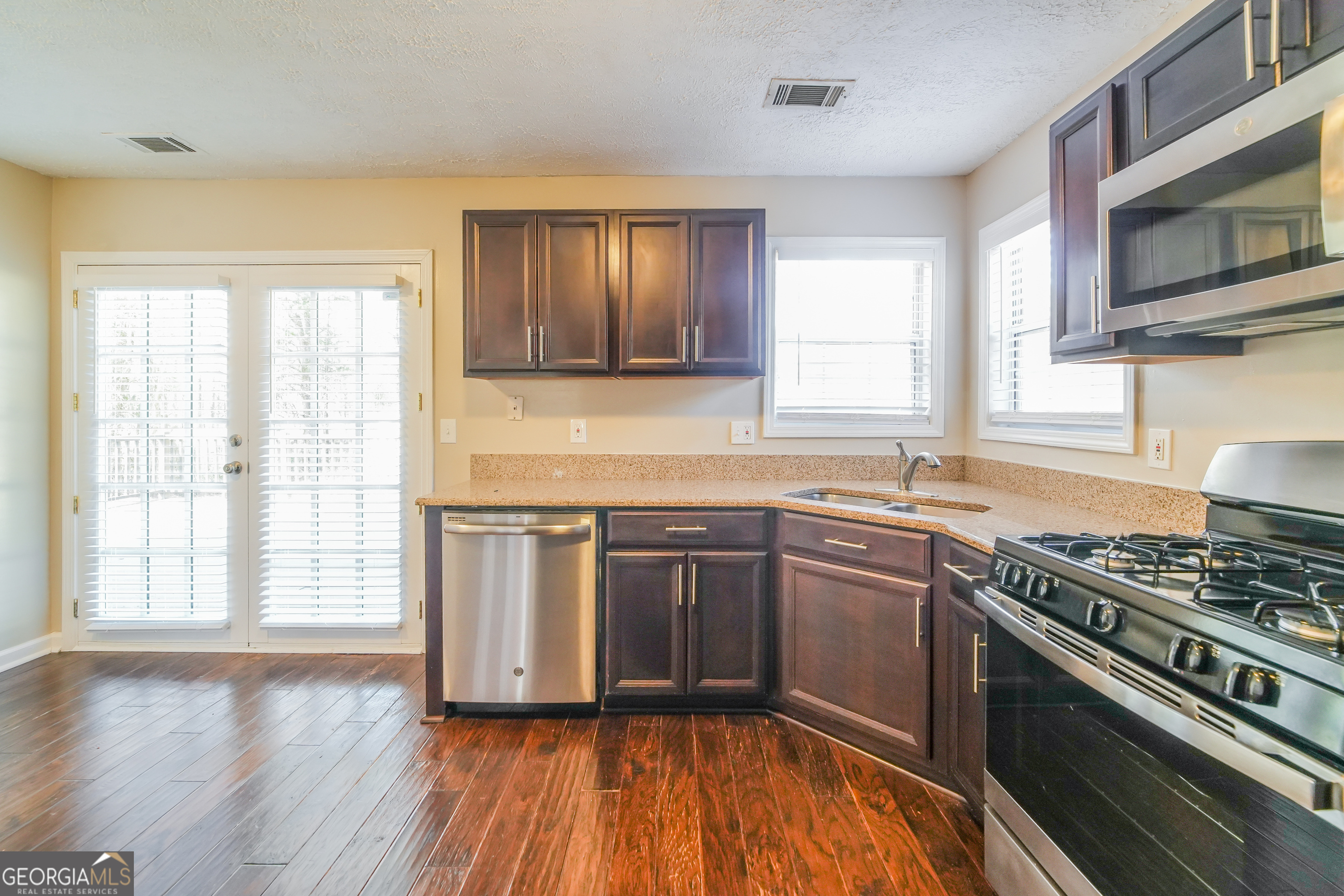 Summerfield at Burnt Hickory - Residential