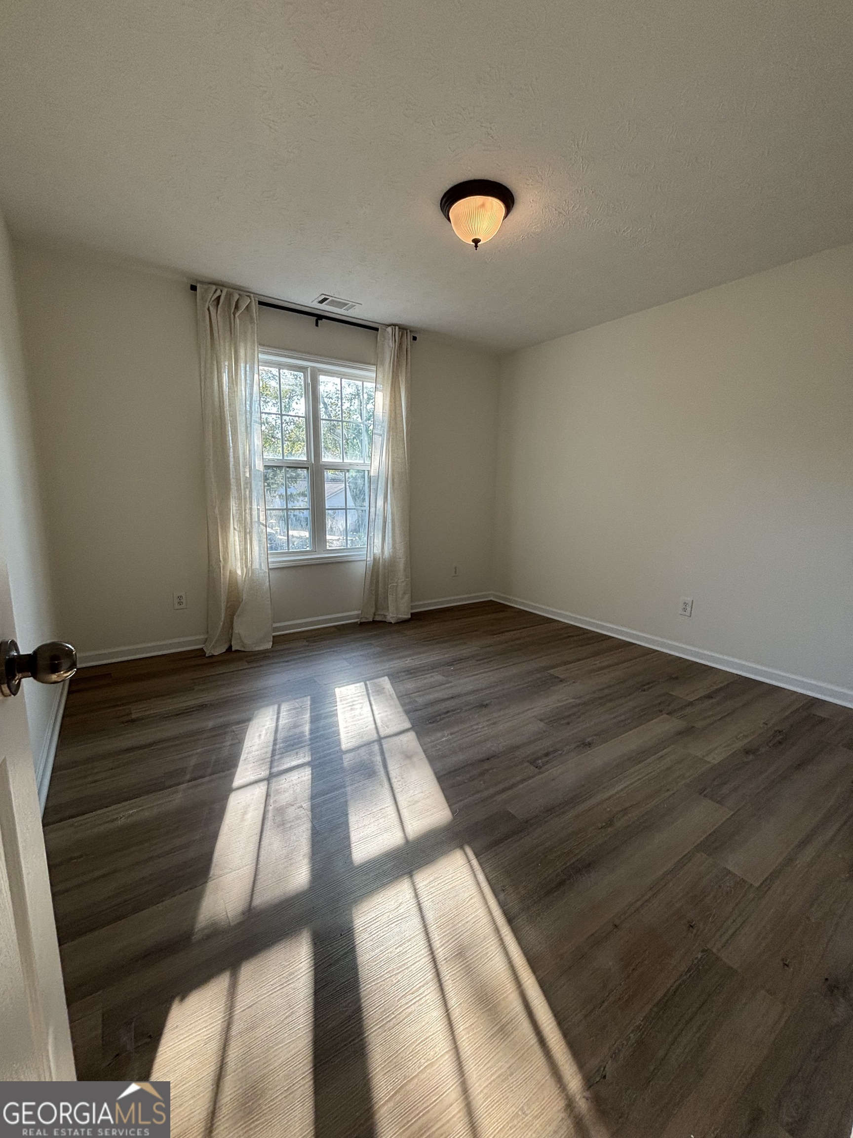 The Hills at Mountain View - Residential