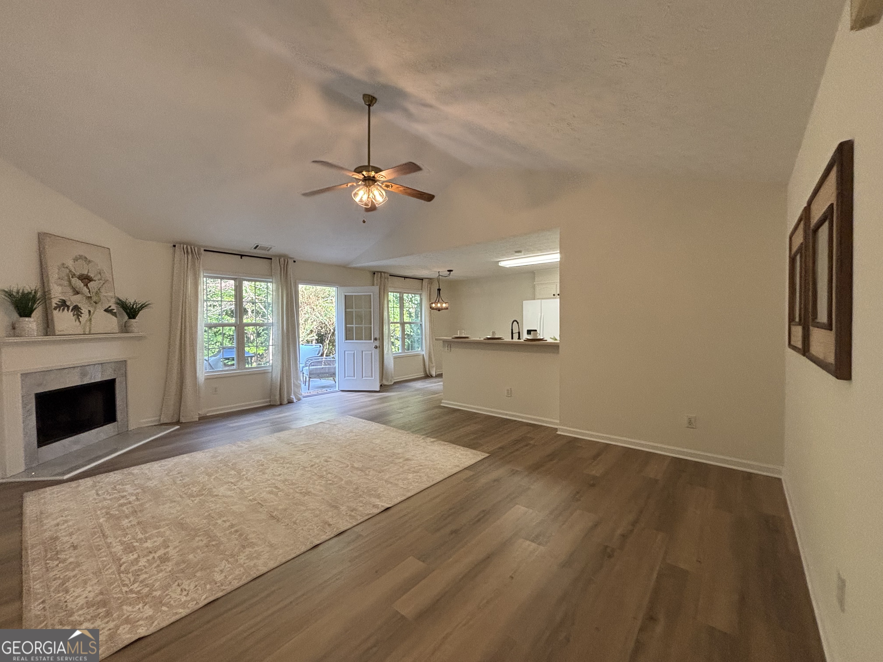 The Hills at Mountain View - Residential