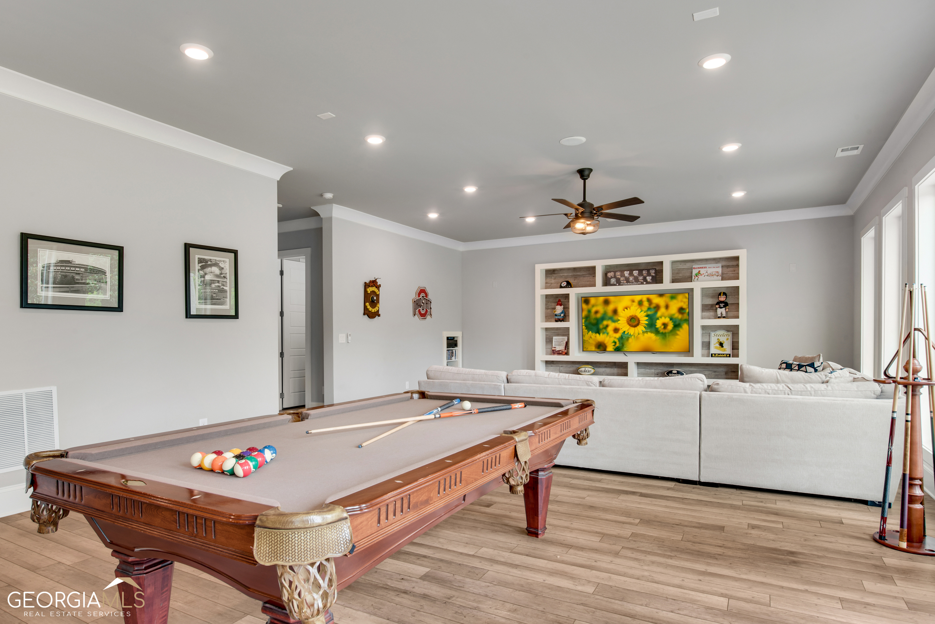 STONEY POINT FARMS - Residential