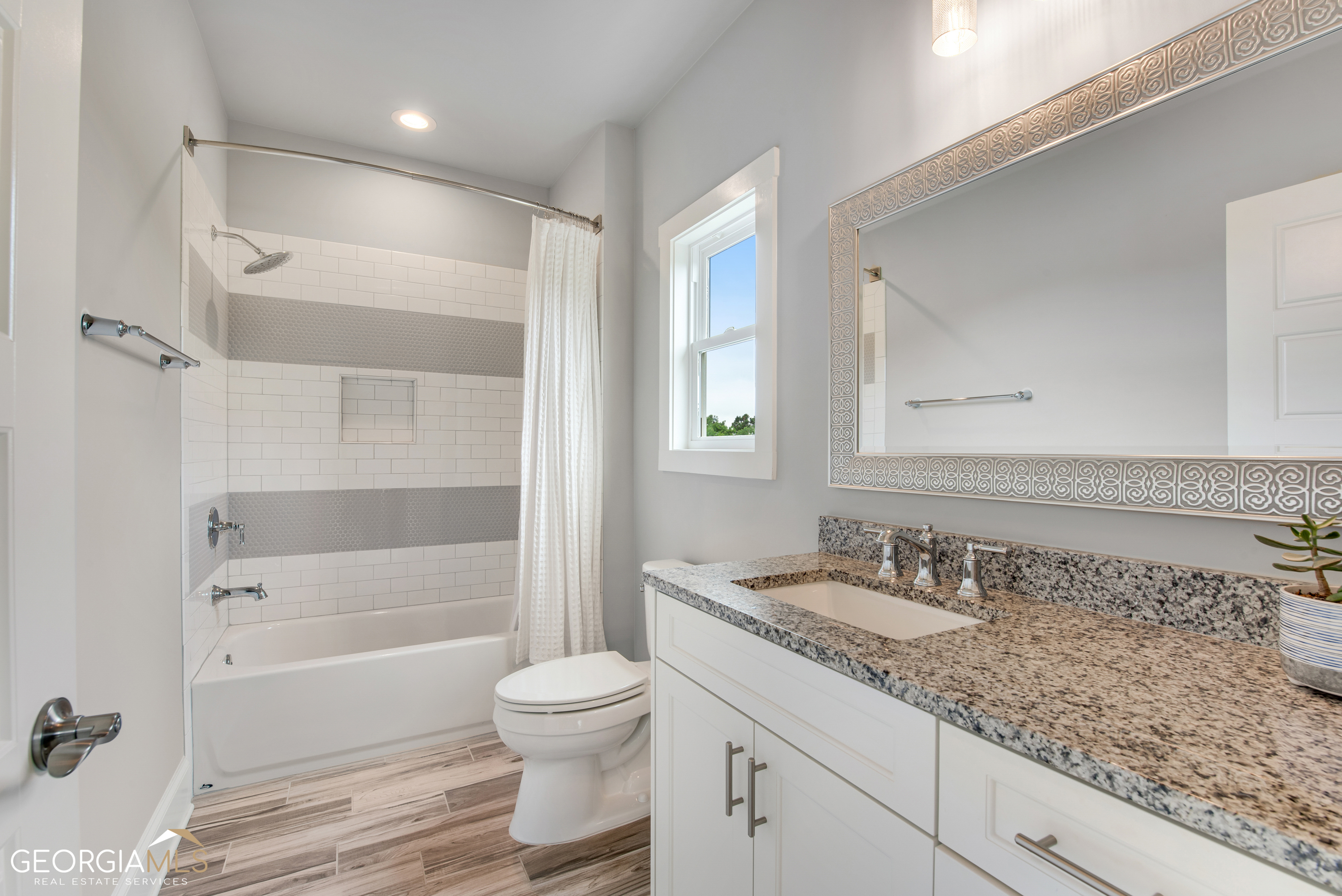 STONEY POINT FARMS - Residential