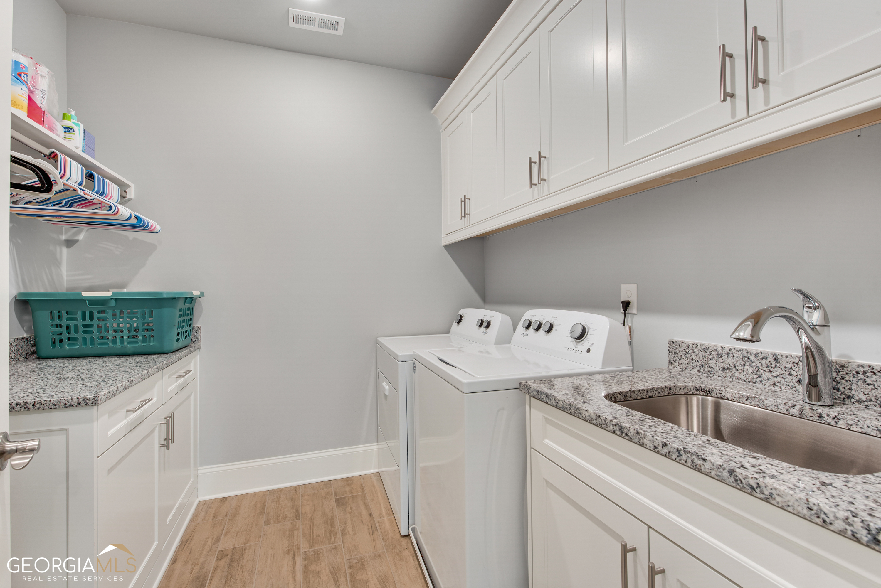 STONEY POINT FARMS - Residential