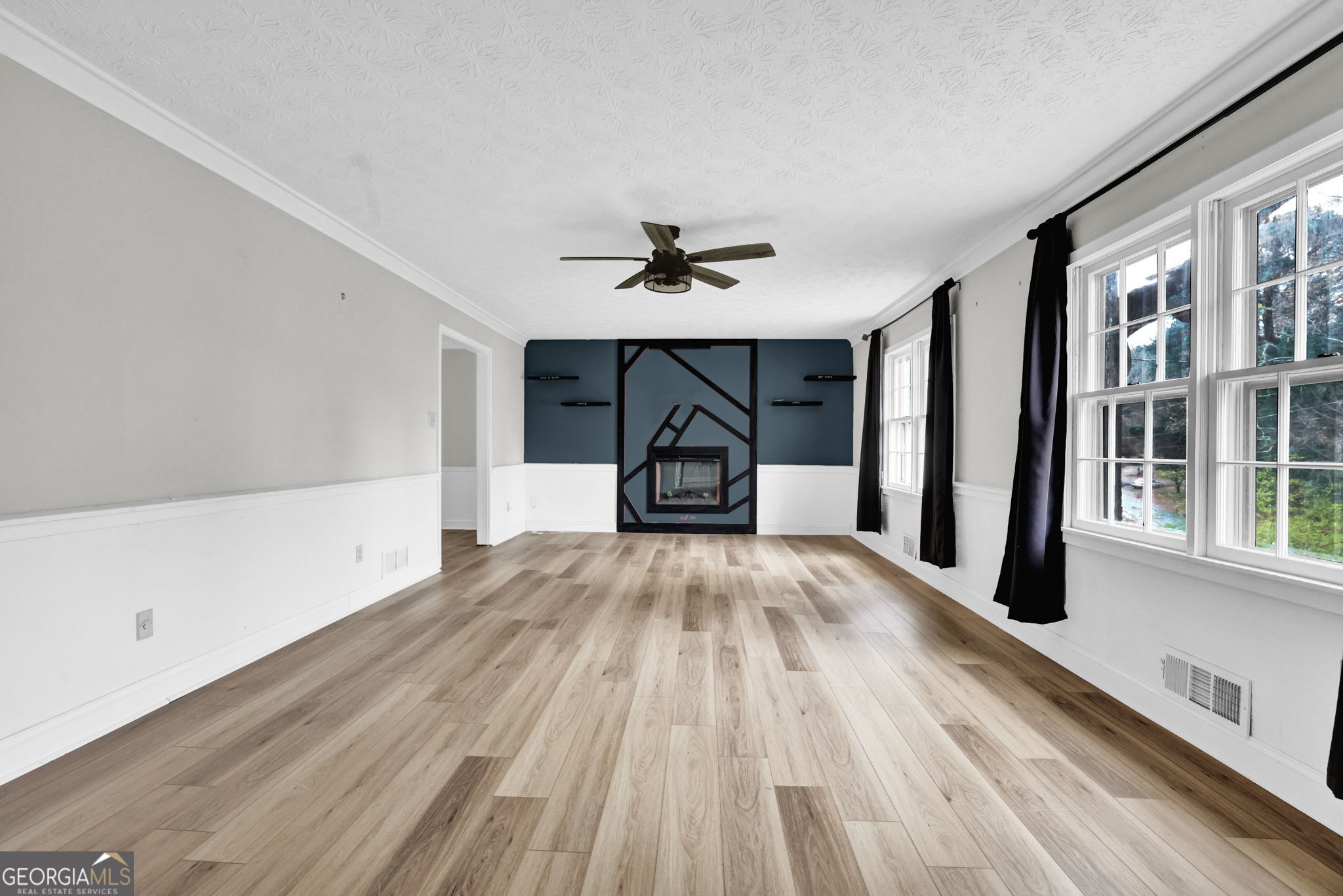 4436 Old Country WAY