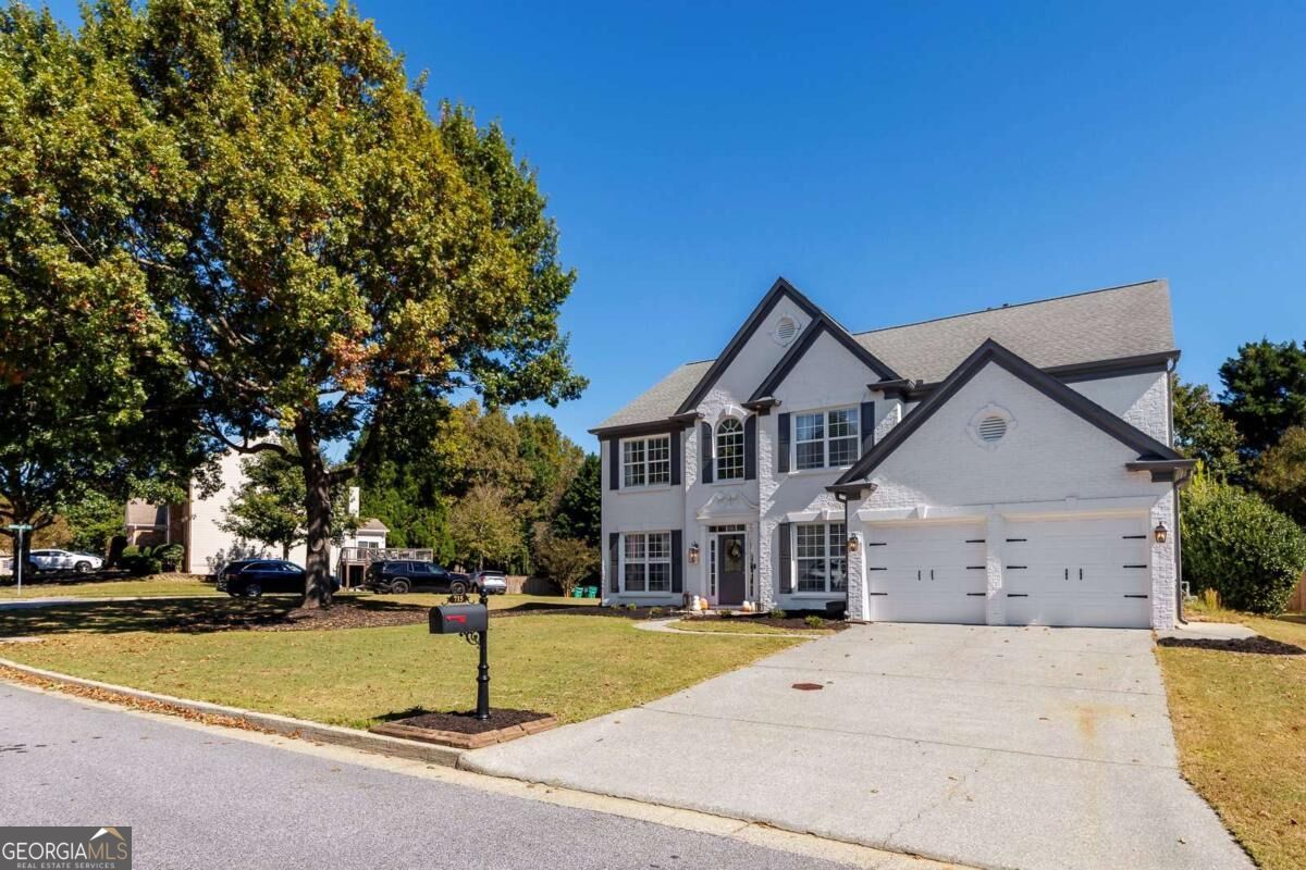 715 Waveland DR