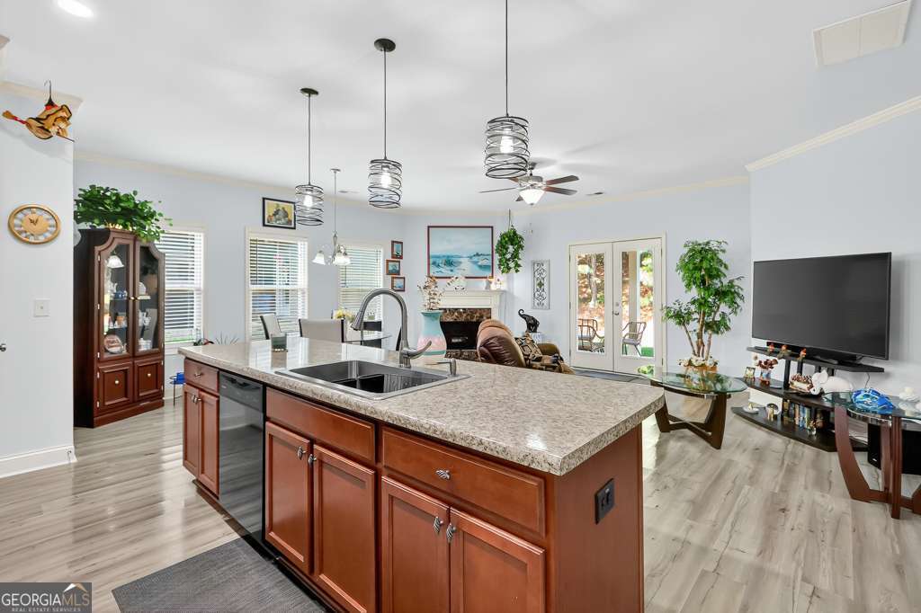 375 Hawthorne Ridge CIR