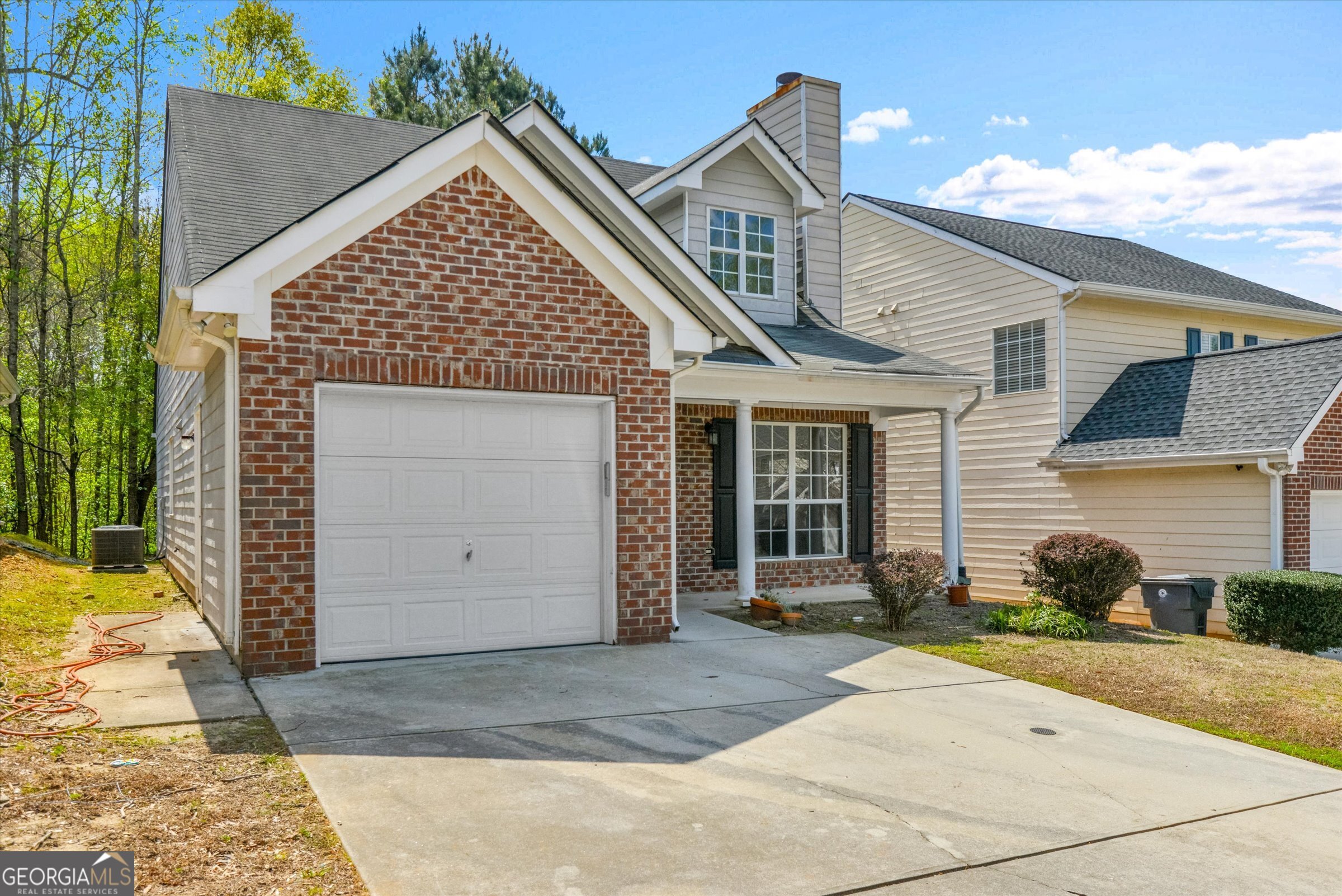 4411 Ravenwood DR