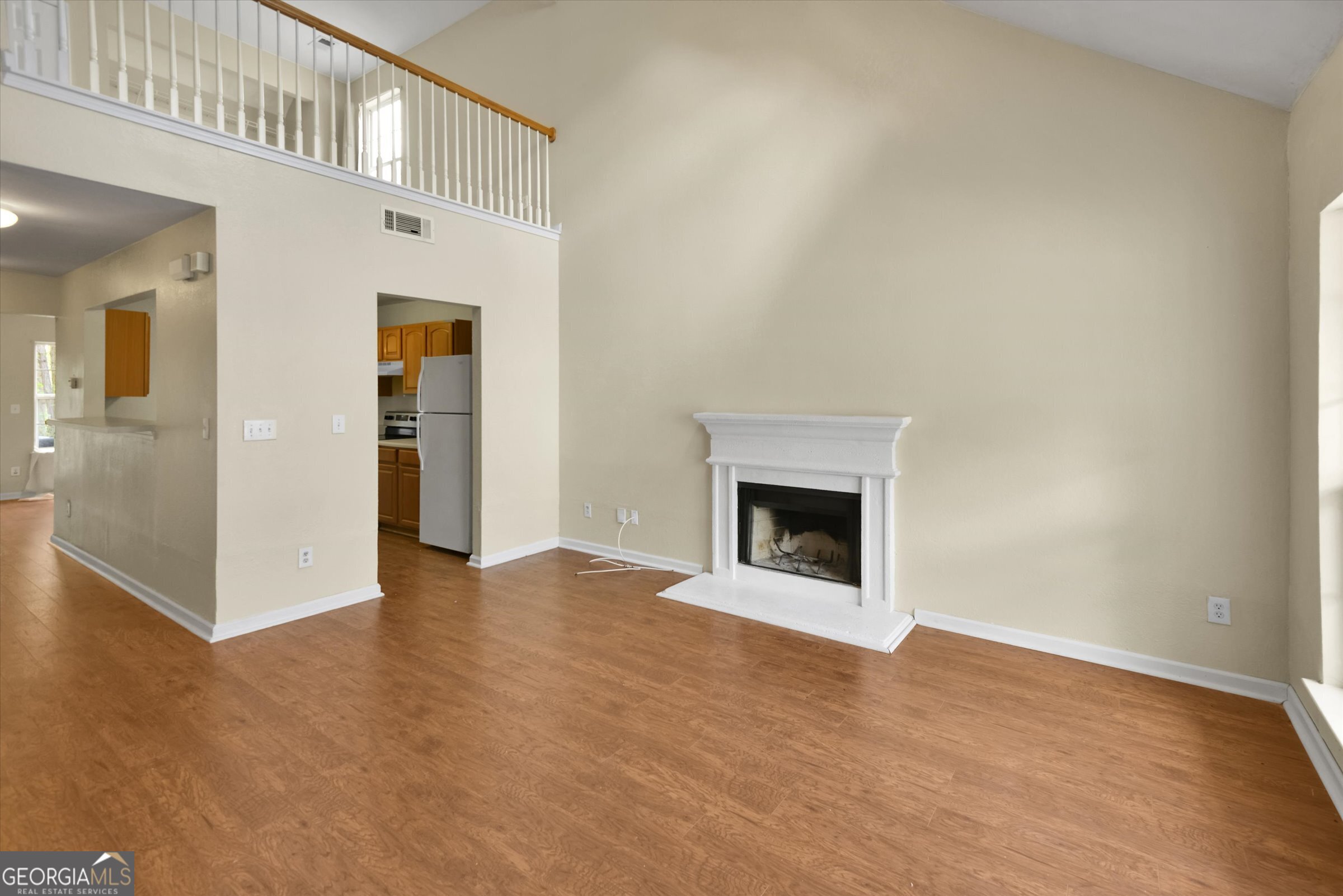 4411 Ravenwood DR