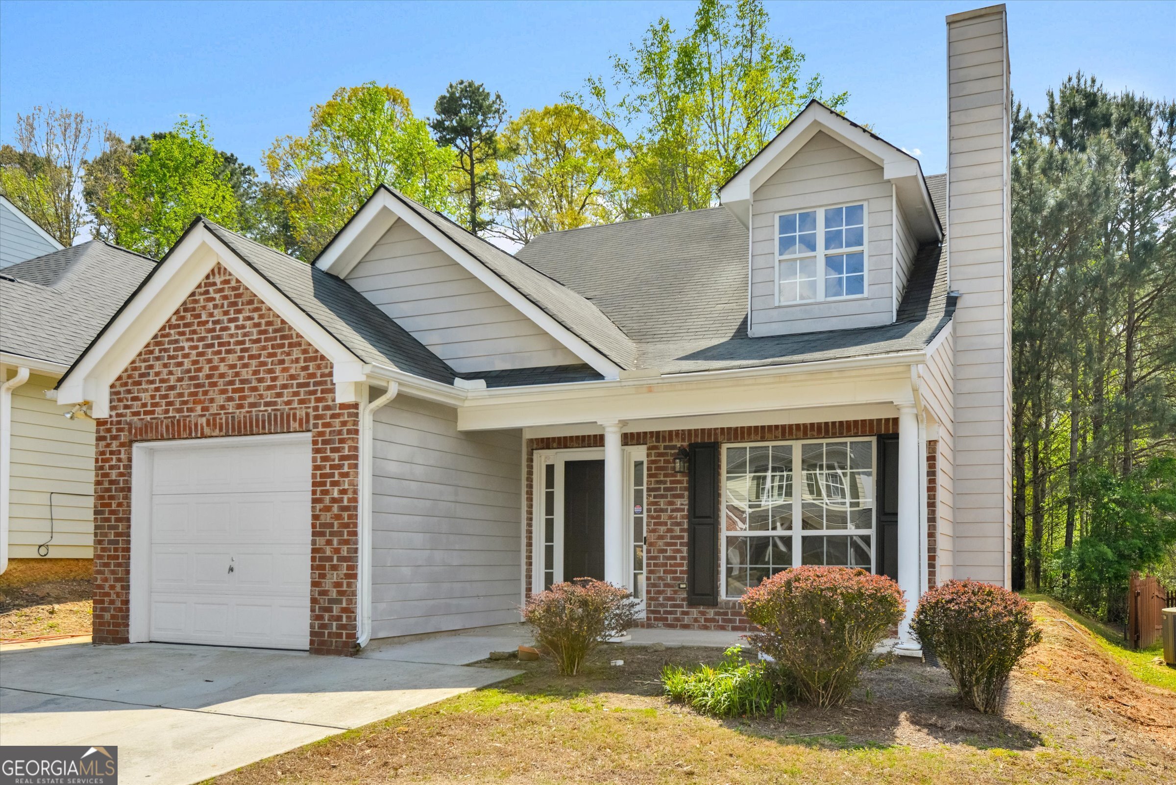 4411 Ravenwood DR