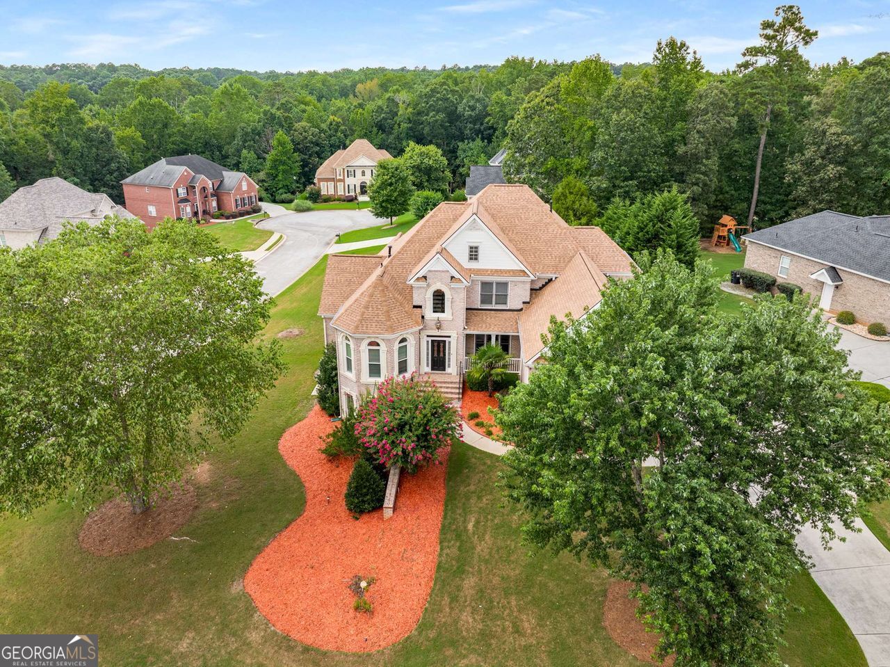 1950 LANCASTER DR
