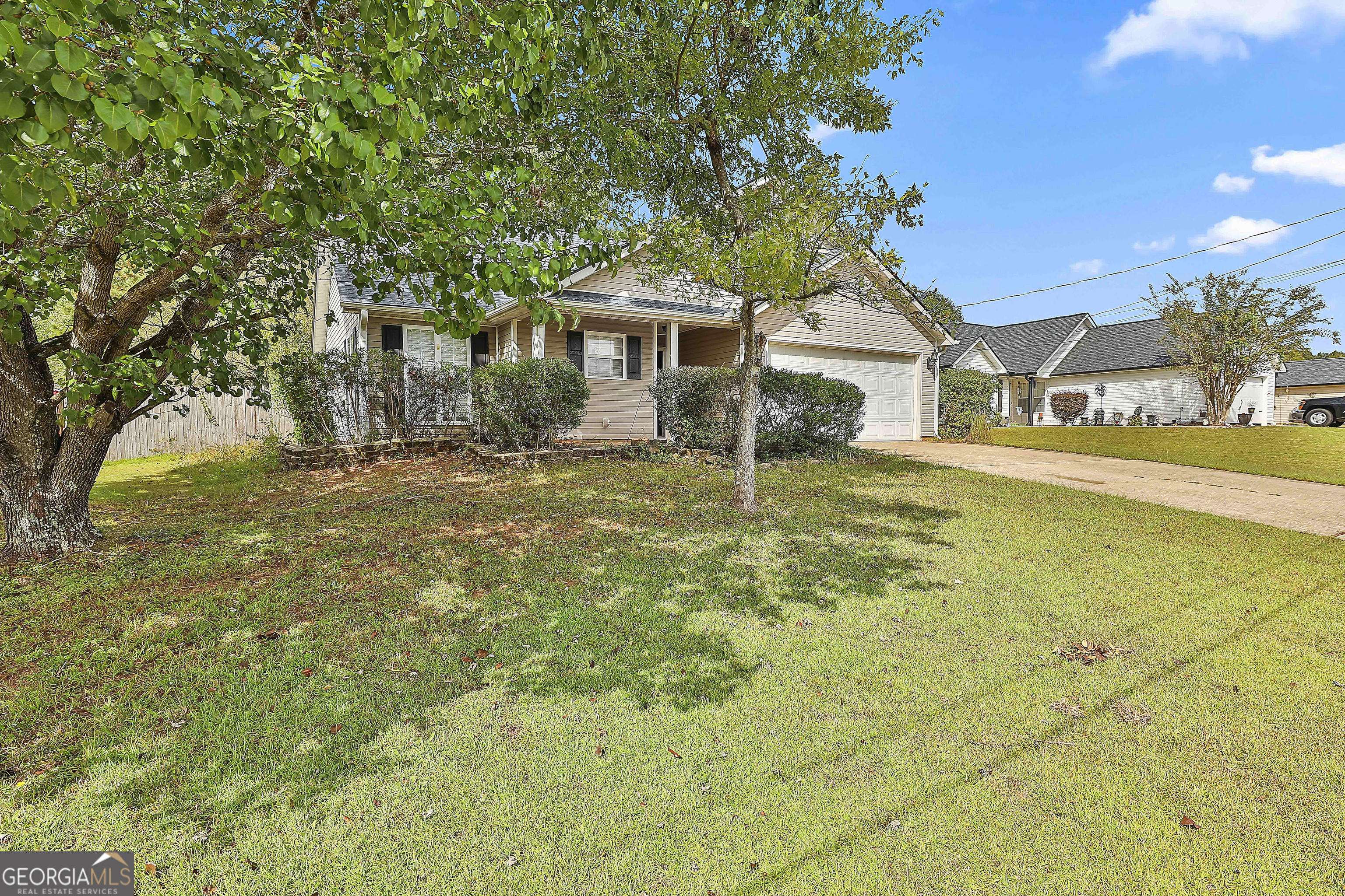 14 Huntington DR