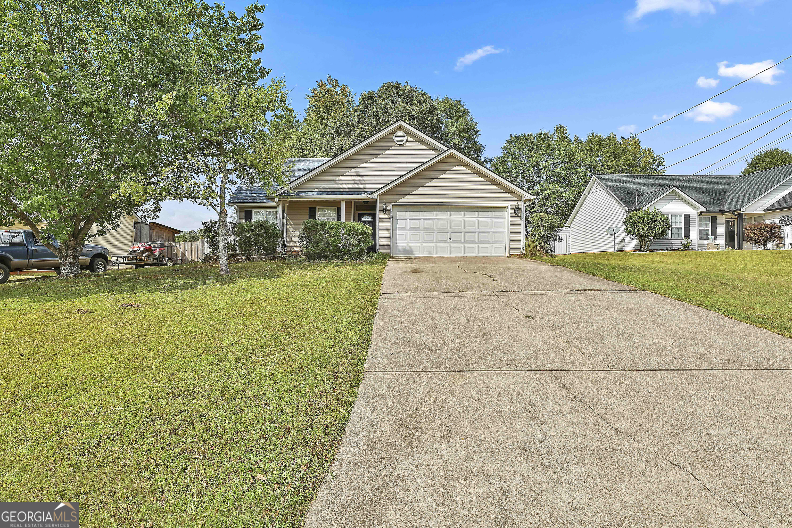 14 Huntington DR