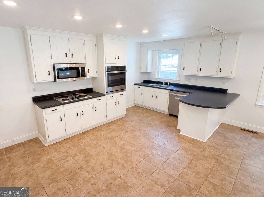 Photo of 4083 Old Gainesville Highway, Alto, GA 30510 (MLS # 10776022)