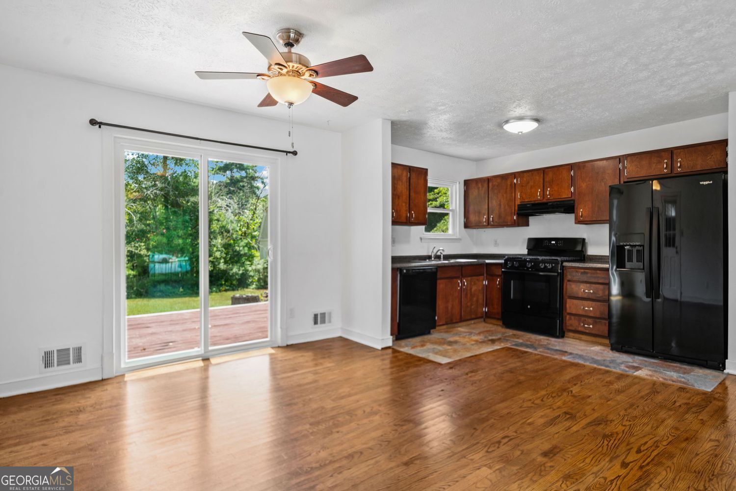 Kennesaw Woodland Acres - Residential