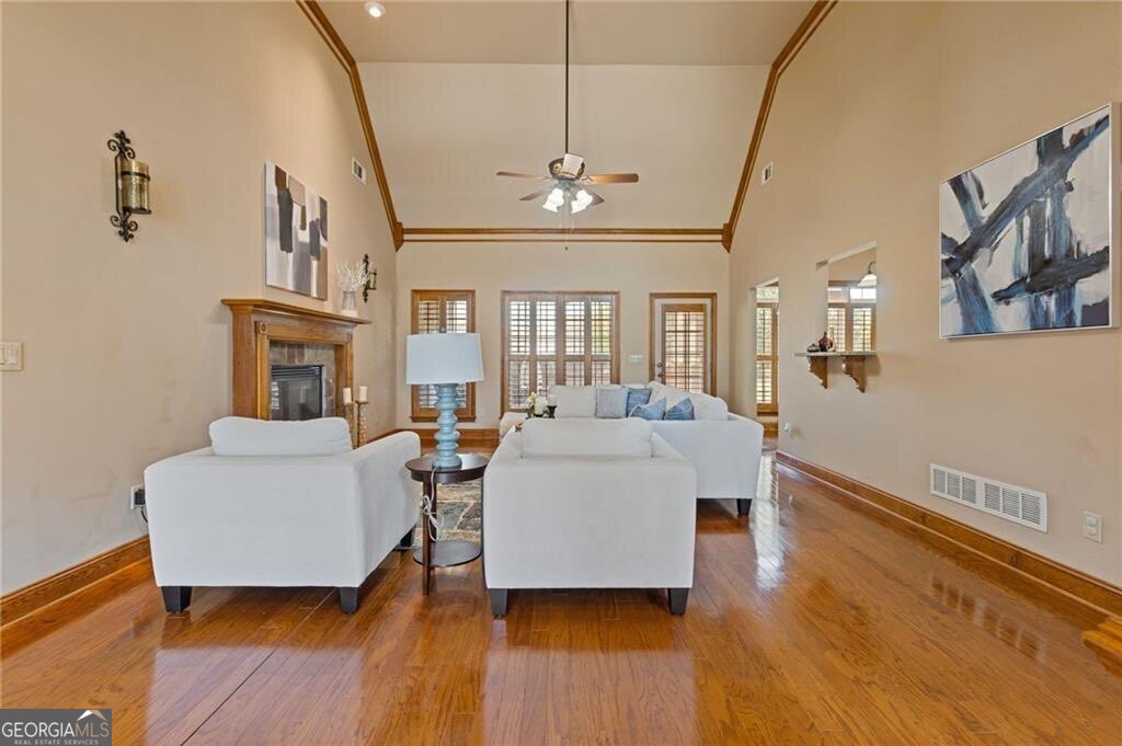 755 Peninsula Overlook