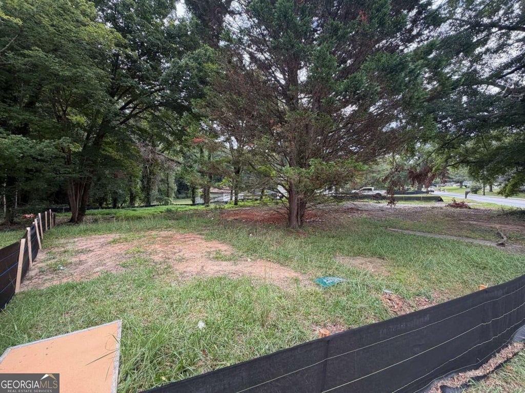 Photo of 2108 Fairburn Road SW, Atlanta, GA 30331 (MLS # 10851638)