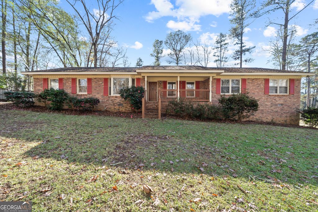 Photo of 121 Windsor Drive, Eatonton, GA 31024 (MLS # 10657996)
