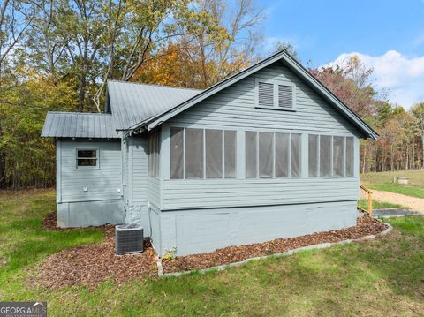 A home in Demorest