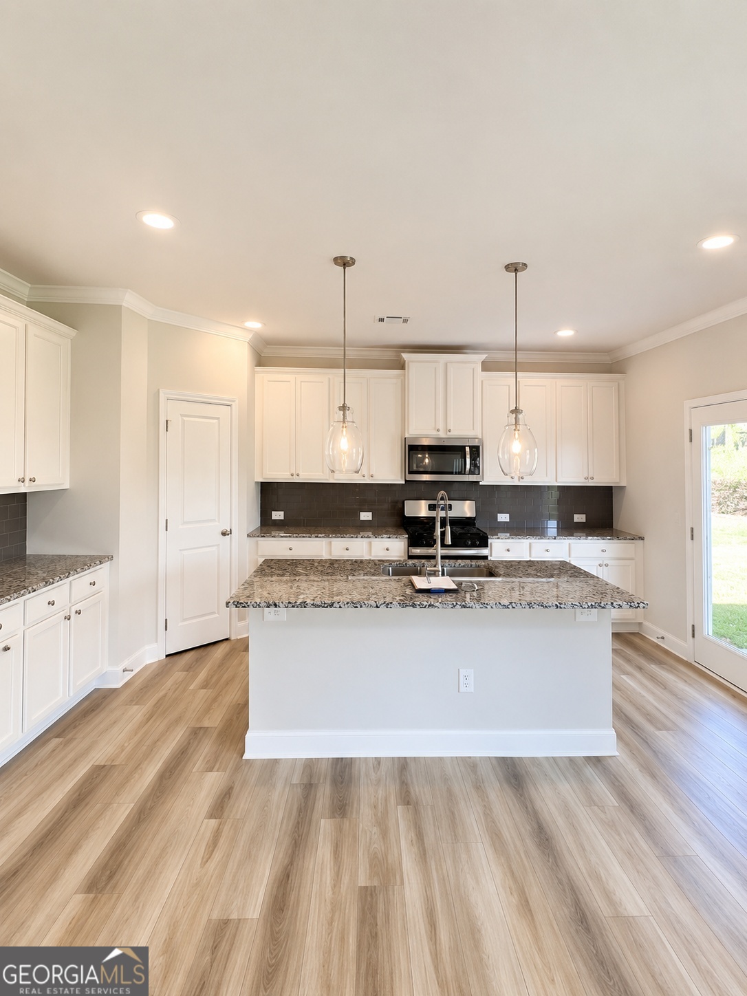 4595 Silver Oak DR