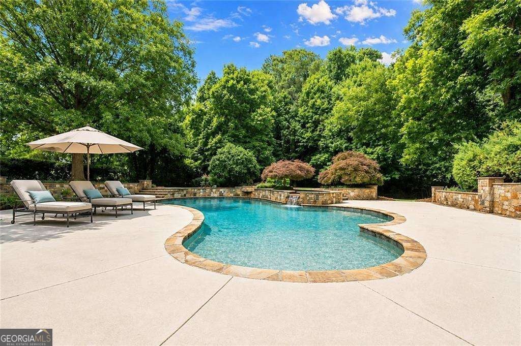 390 Chaffin RD