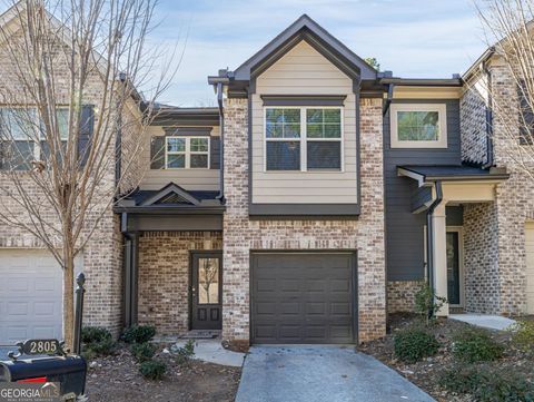 Photo of 2805 Ridgeview Drive SW, Atlanta, GA 30331 (MLS # 10681943)