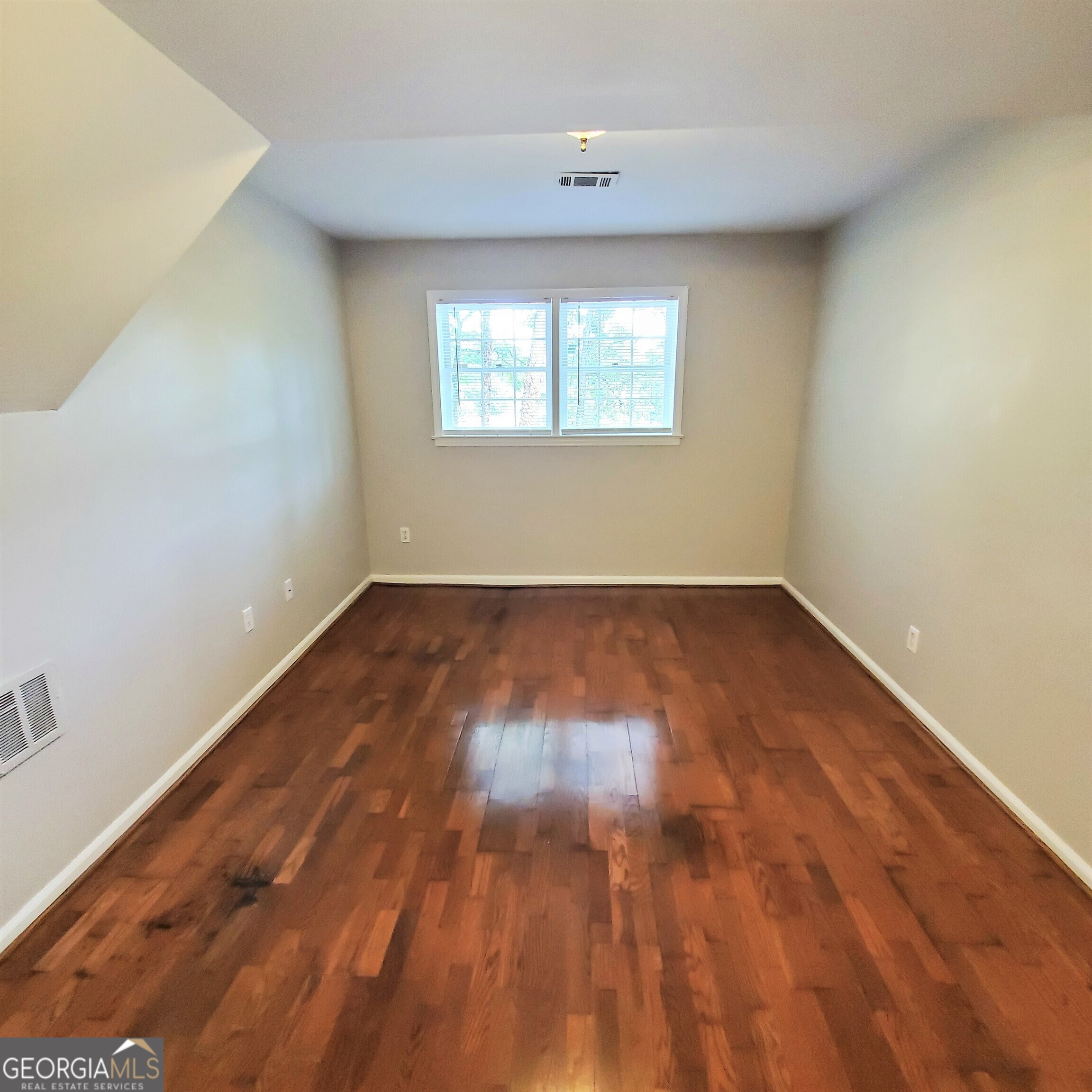 Bonnie Dell - Residential Lease