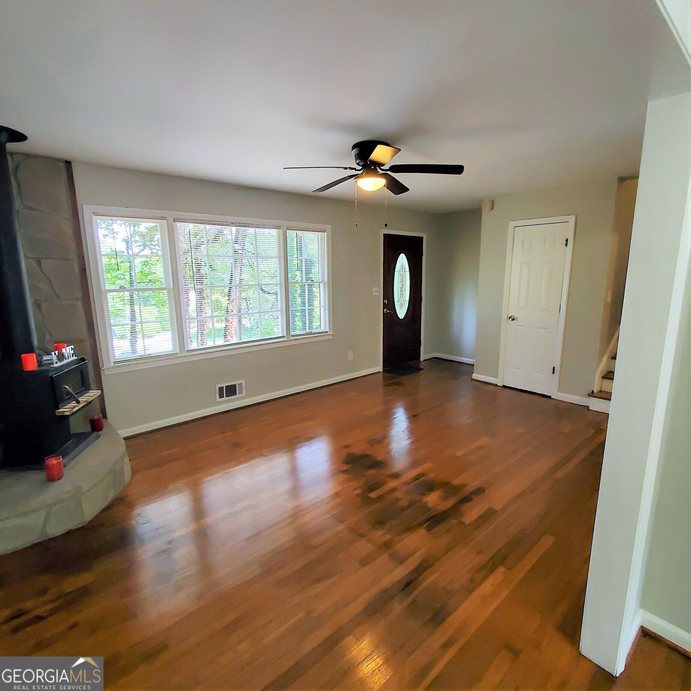 Bonnie Dell - Residential Lease
