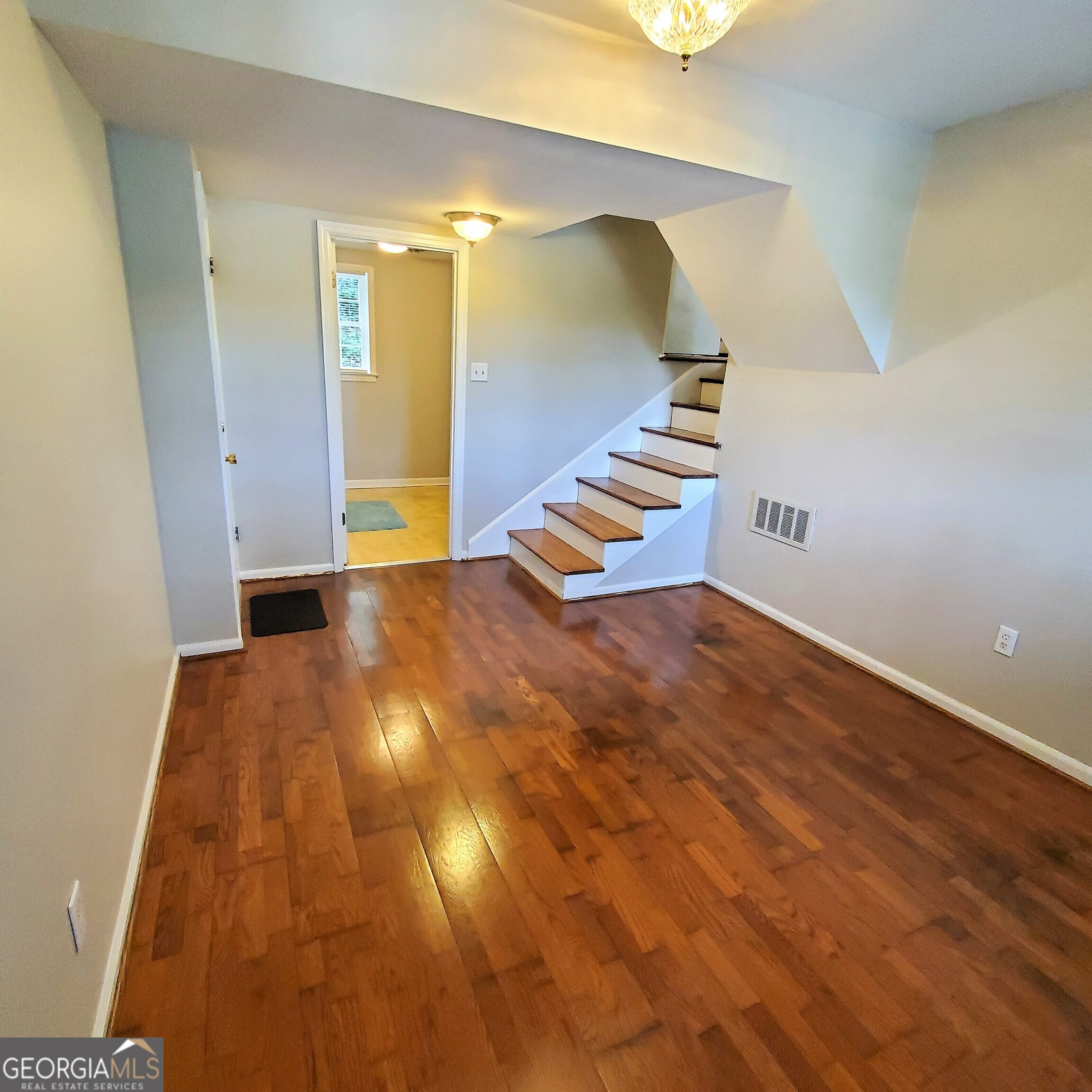 Bonnie Dell - Residential Lease