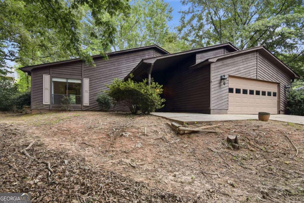 Photo of 3768 Creekstone Drive, Peachtree Corners, GA 30092 (MLS # 10822047)