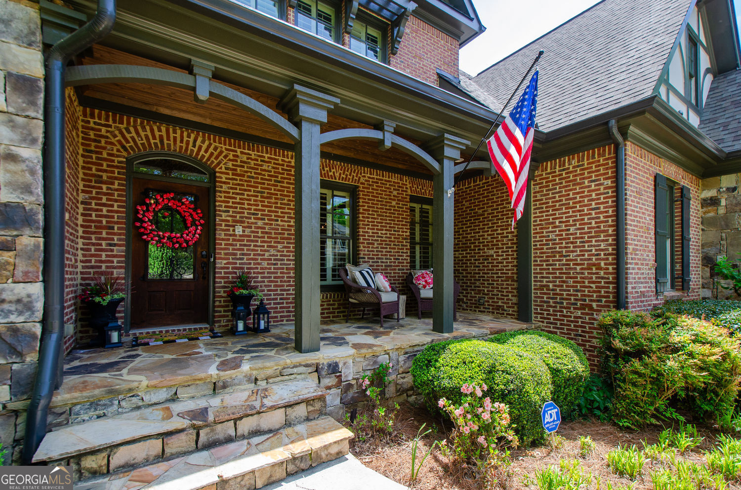 1667 Fernstone DR NW