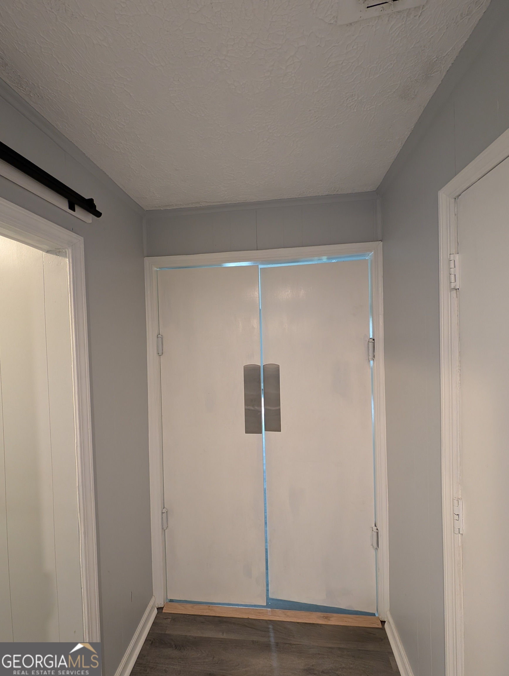 11080 White House PKWY