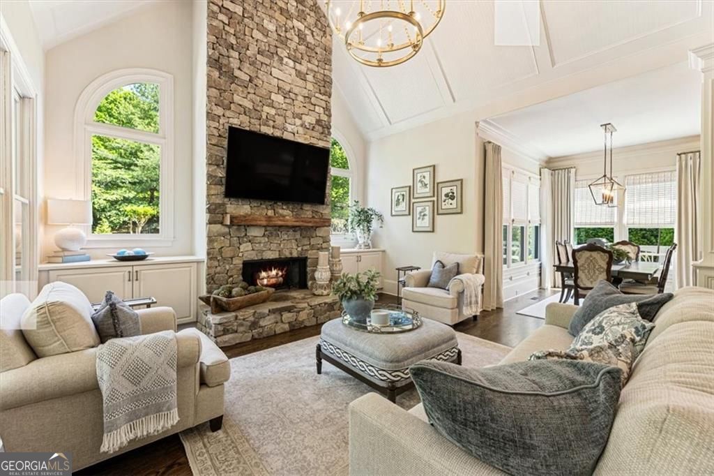 15889 Meadow King CT