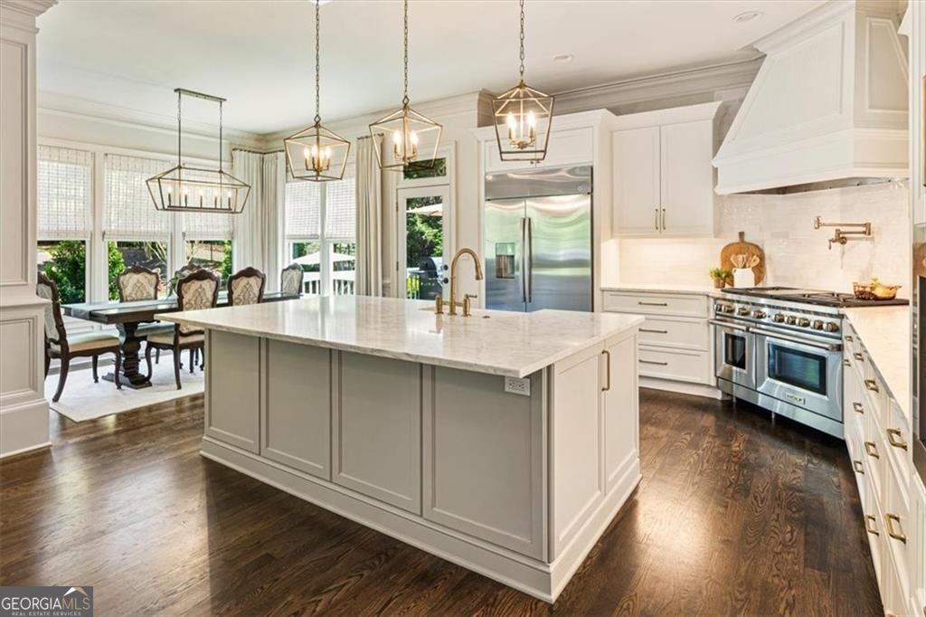 15889 Meadow King CT