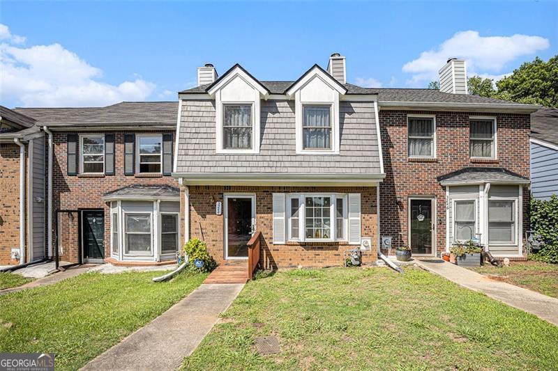 3244 HAMPTON CT