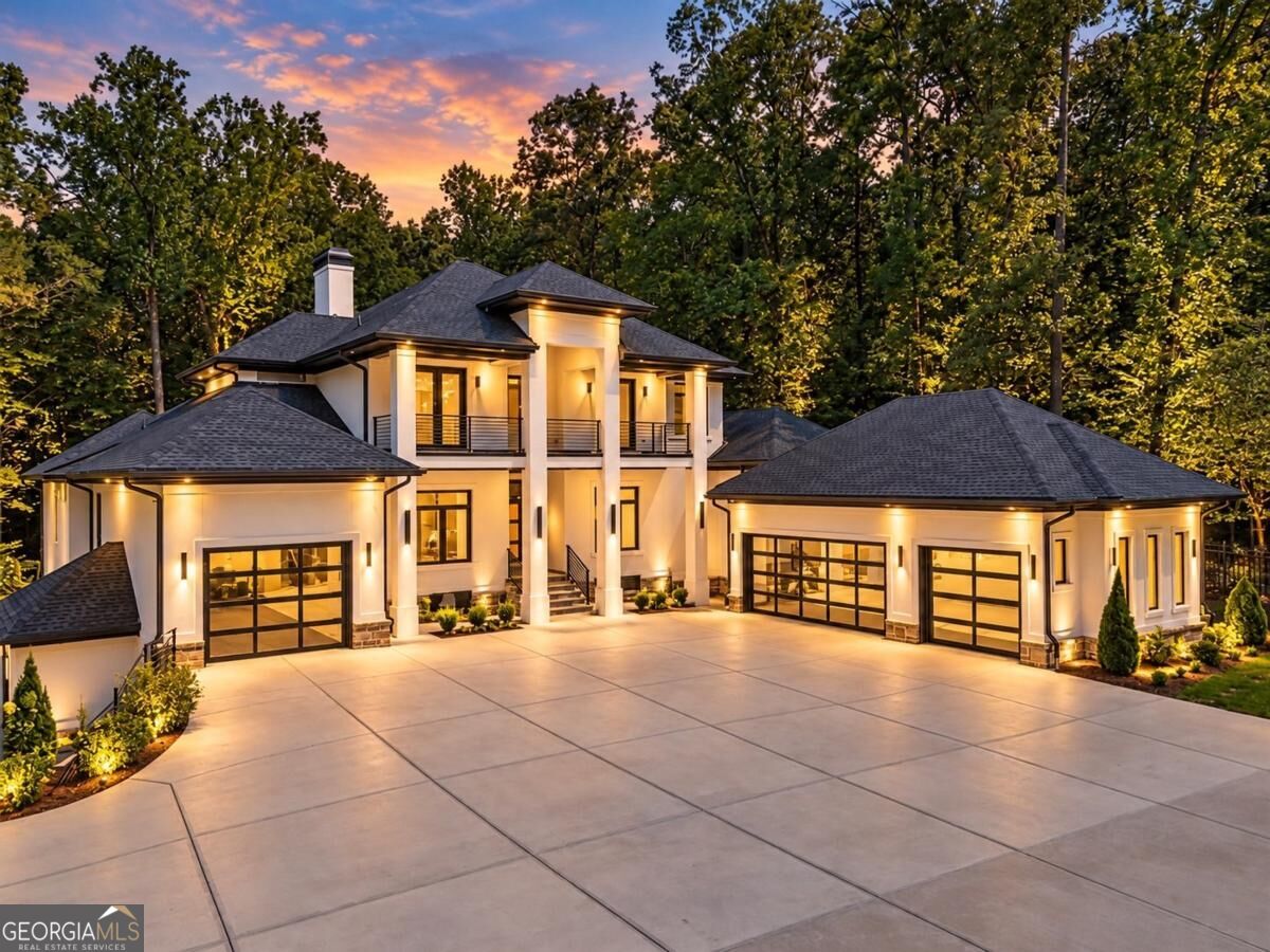 123 Russell RD