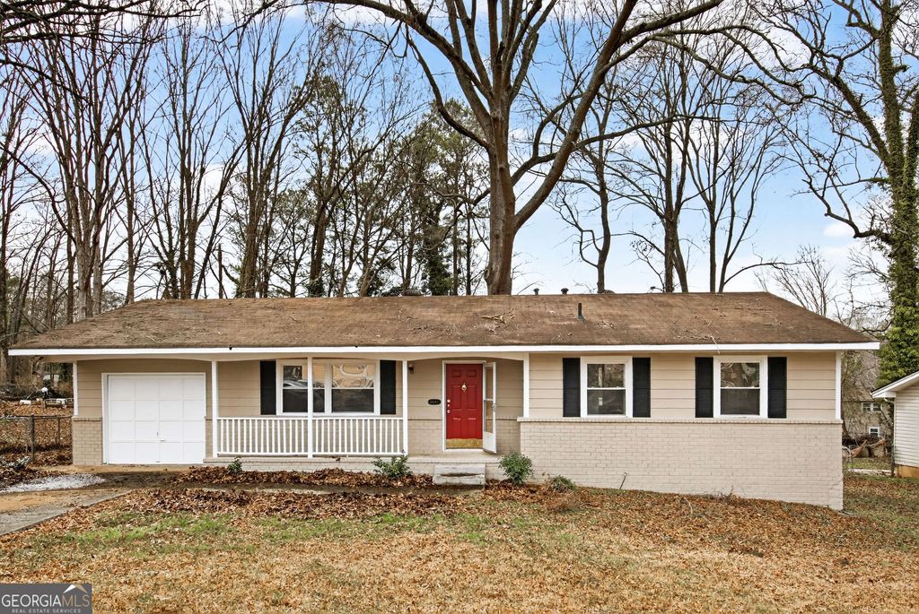 Photo of 8845 Ashwood Drive, Riverdale, GA 30274 (MLS # 10682407)