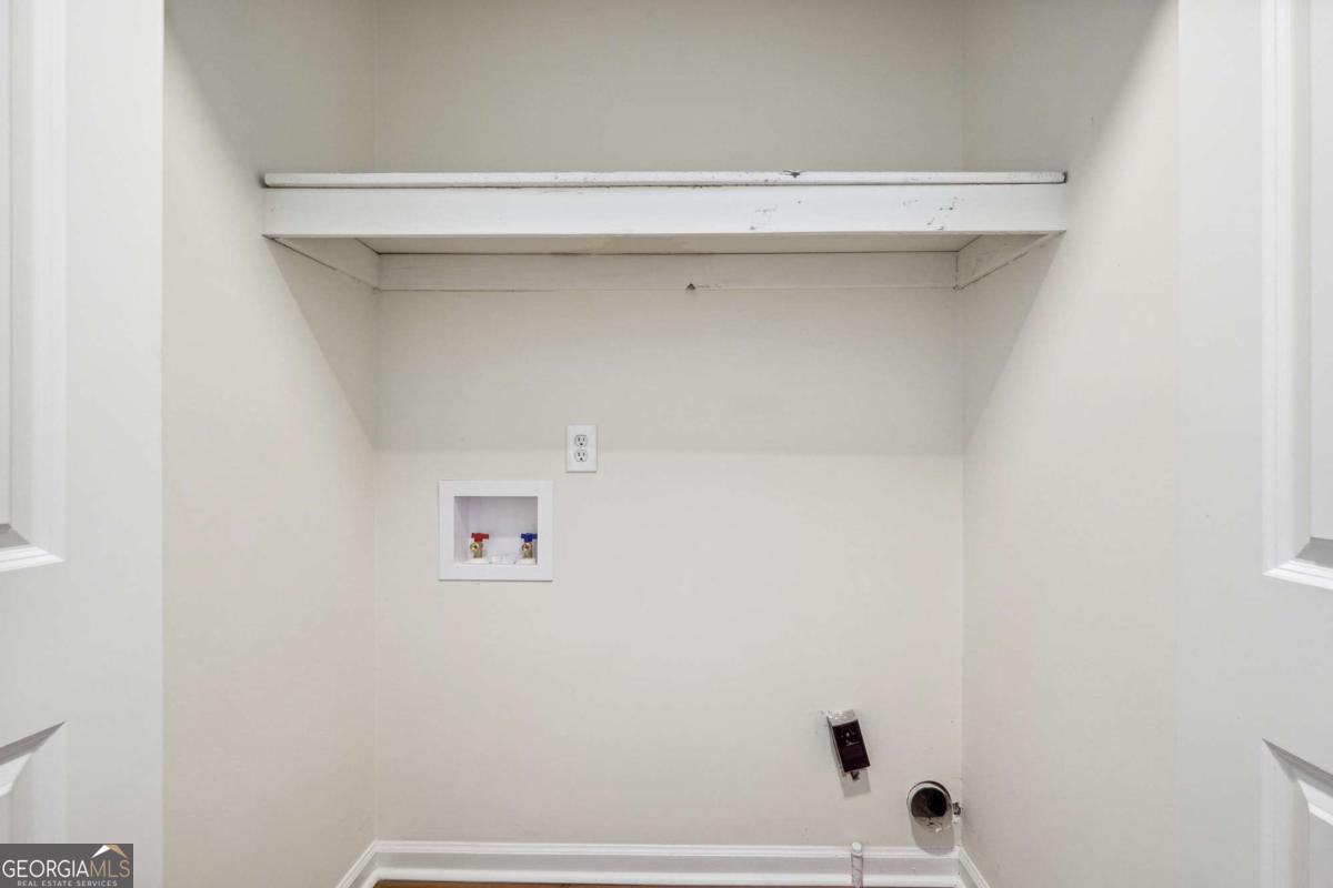 Pleasant Oaks Townhomes - Residential