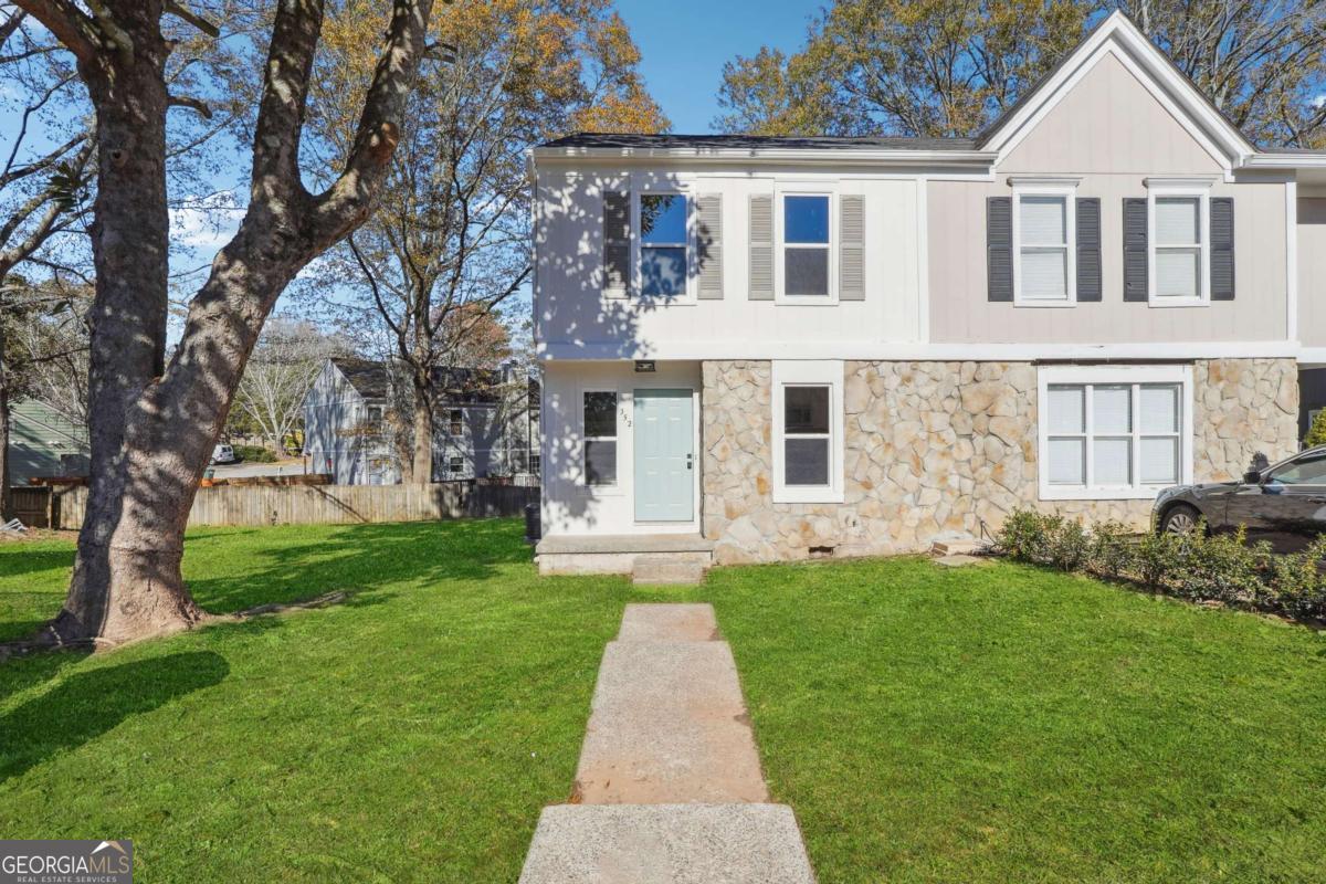 Pleasant Oaks Townhomes - Residential