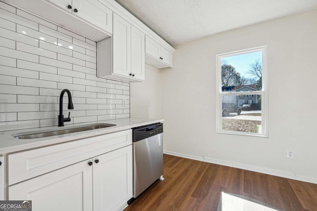 Pleasant Oaks Townhomes - Residential