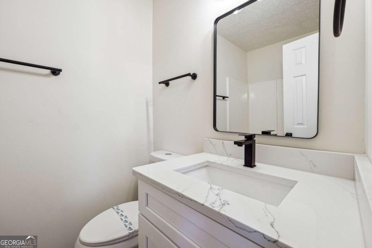 Pleasant Oaks Townhomes - Residential